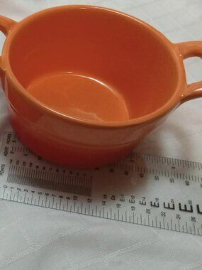 Orange Vintage Cocotte HEARTH Cute little mini cast-iron enameled rouond cassero